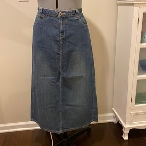 Women’s denim long straight skirt 18